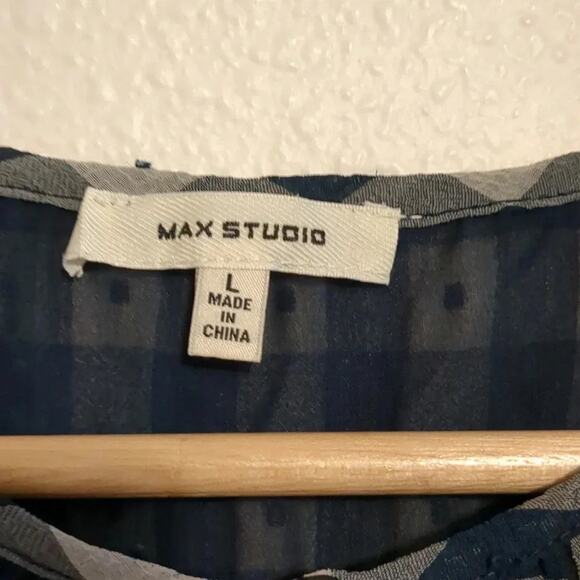 Max Studio checkered plaid tank top blouse size Large - Picture 3 of 5